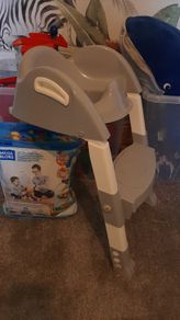 Child's toilet seat