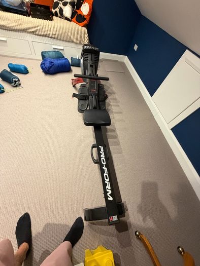 Folding rowing machine proform r600