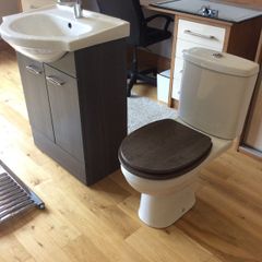 Bathroom suite