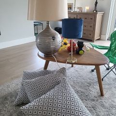 3 lamps & 5 cushions