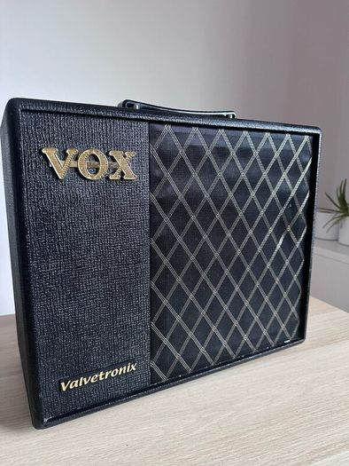 Guitar + Amp + Stand