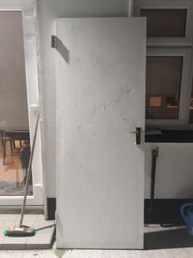 Free internal door