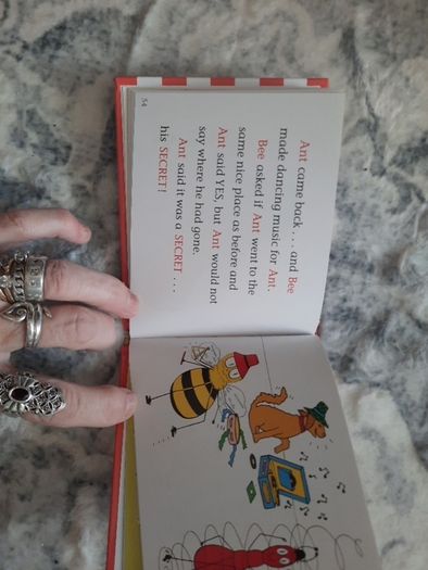 Ant and Bee and the secret