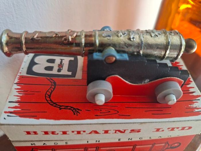 Vintage cannon