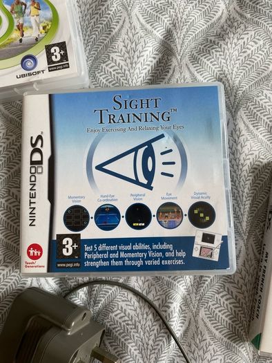 Nintendo DS Lite with games and pedometer