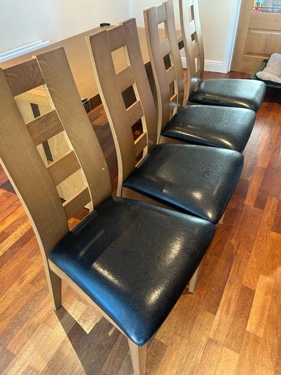 table and chairs