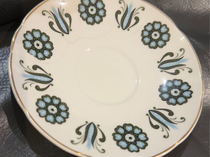 Mayfair Bone China 4 Cups & 5 Saucers and jug.