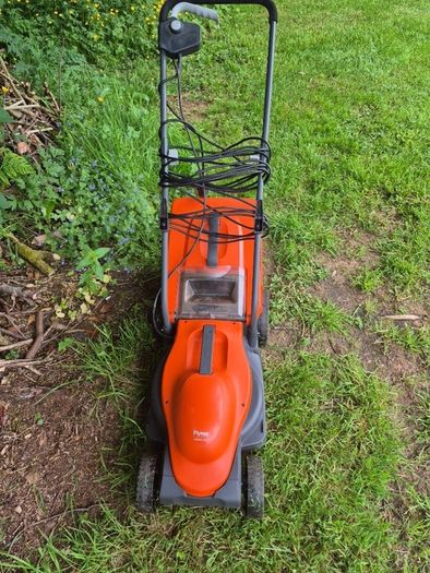 Flymo electric mower