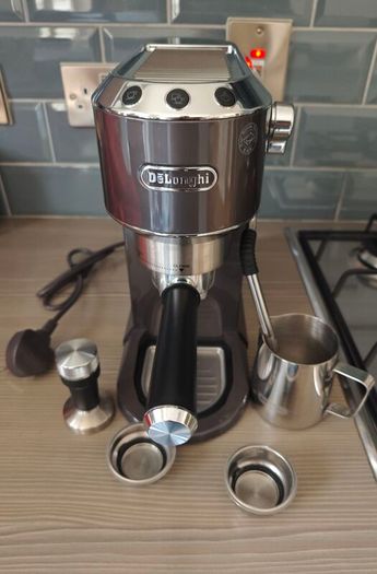 De'Longhi Dedica Arte Manual Espresso Coffee Machine (Model: EC885)