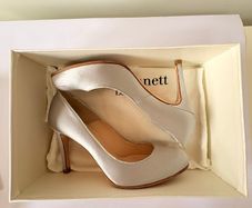 LK Bennett London Shoes | Size 5.5