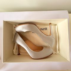 LK Bennett London Shoes | Size 5.5