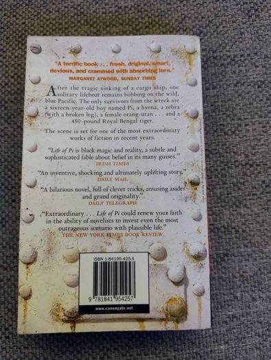 Life of Pi by Yann Martel Man Booker Prize winner 2002 in good condition with some signs of wear on the cover see photos FREE STANDARD POSTAGE INCLUDED