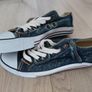Brand new sneakers Levi,s size 4 Image 3