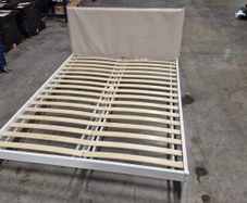 Bedframe & Mattress