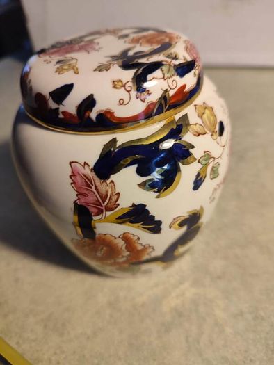 Vintage Ironstone Ginger Jar by Masons - Mandalay Pattern. Highly Collectible. Measures 4 inches high.