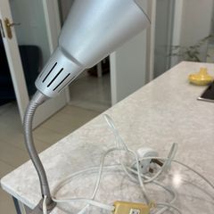 Screw to surface light