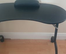 manicure table