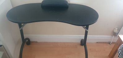 manicure table