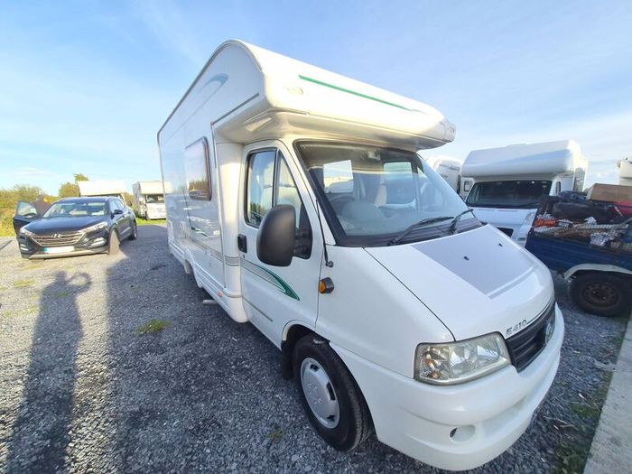 Camper