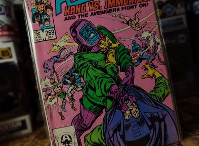 Avengers ! Issue #269 !  Kang Appearance ! Copper Age Comic from 1986 ! by Marvel !