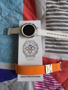Samsung Galaxy Watch classic white