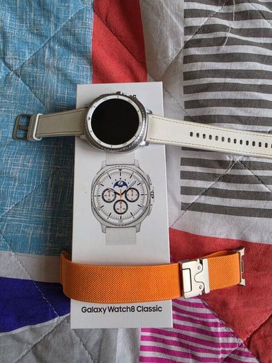 Samsung Galaxy Watch classic white