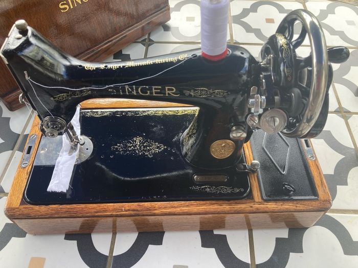 Antique singer 99 K sewing machine