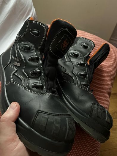 Steel Tow Boots