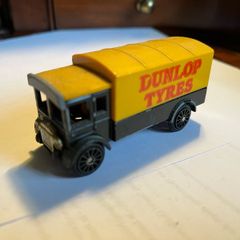 Corgi Dunlop Tyres