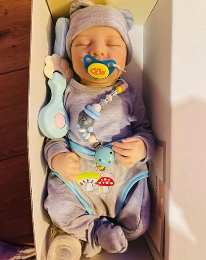 Reborn Dolls Boy - 18 Inches Handmade Washable Reborn Babies Soft Vinyl Body with Anatomically Correct, Reborn Baby Doll Looks Like a Real Baby (FREE SHIPPING)