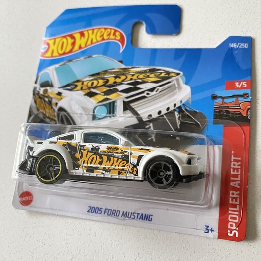 Ford Mustang/ Mustang GT/ Mustang GT Concept - Hot wheels