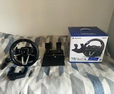 HORI Racing Wheel Apex for PS5, PS4 and PC - Very Good Con.