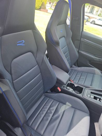 Volkswagen Golf 2021
