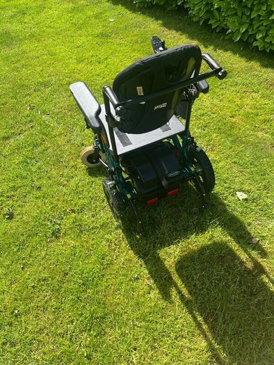 Electric Wheelchair