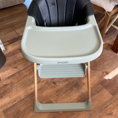 Mash highchair