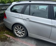 BMW 320i Touring 2006 for Repair or Parts
