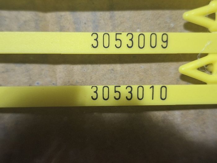security numbered seals