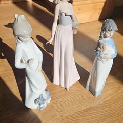 Nao Lladro figurines