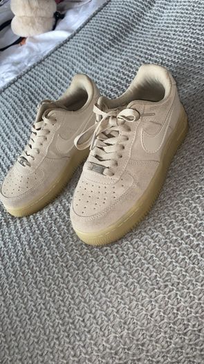 Trainers size uk 3