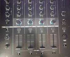 Reloop 4 channel mixer