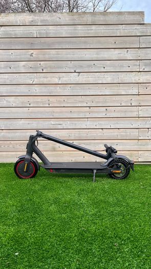 Xiaomi Mi Electric Scooter Pro 2 - Excellent Condition, Honeycomb Tyre, Long Range