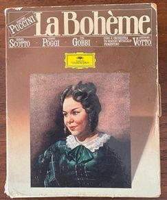 Rare Deutsche Grammophon. Puccini - La Boheme. Two-cassette box set with 245 page booklet. Chromium Dioxide tape. Very rare and in excellent condition.