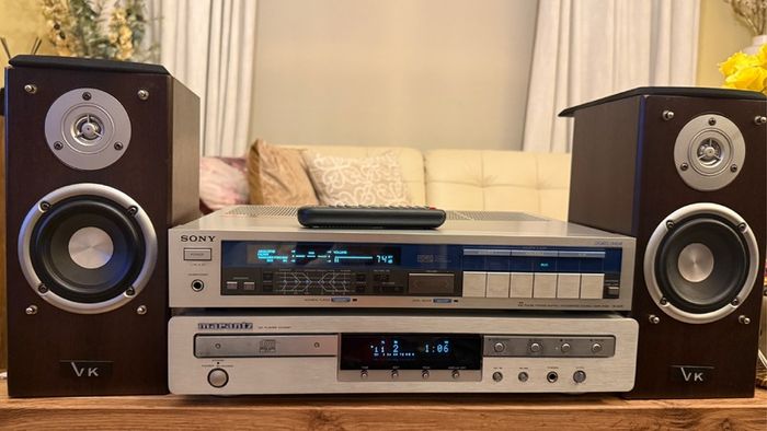 Vintage audio set