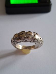 White Gold shamrocks ring