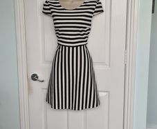 Atmosphere SIZE 10 black  & White Striped Short Sleeved Skater Dress