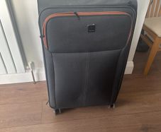 Tripp large suitcase