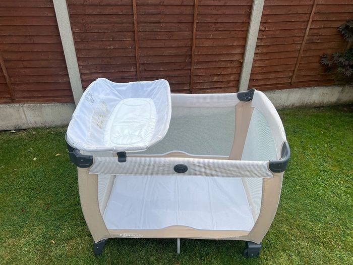 Graco Contour Electra Travel Cot