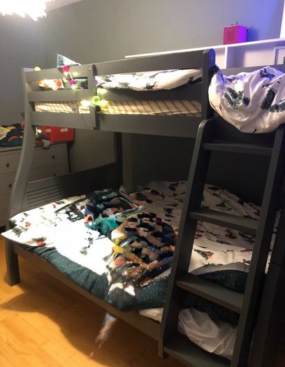 Bunk bed