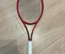 HEAD Prestige MID Graphene 360+ tennis racket
