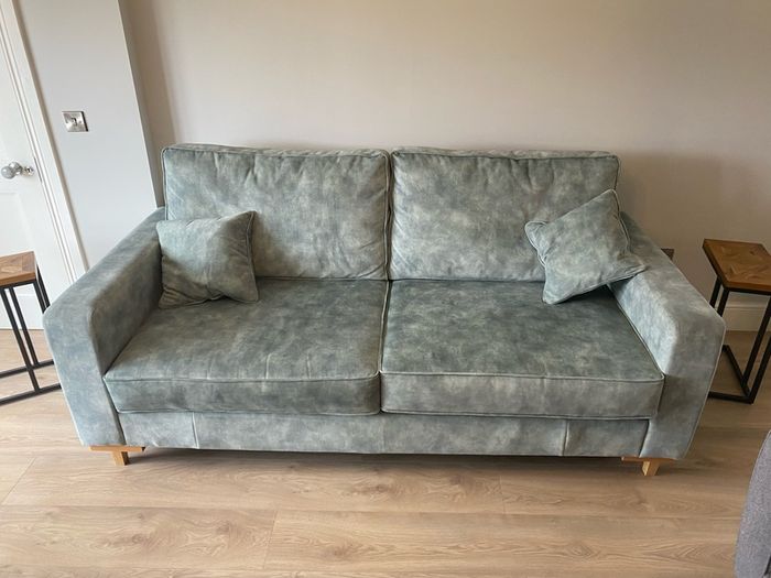 Finline Furniture Couch and Footstool Daytona